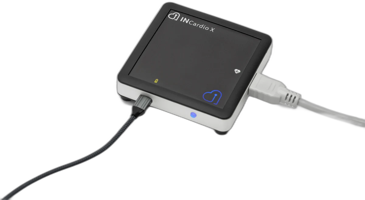INcardio X veterinary electrocardiograph: device, kit and connectivity